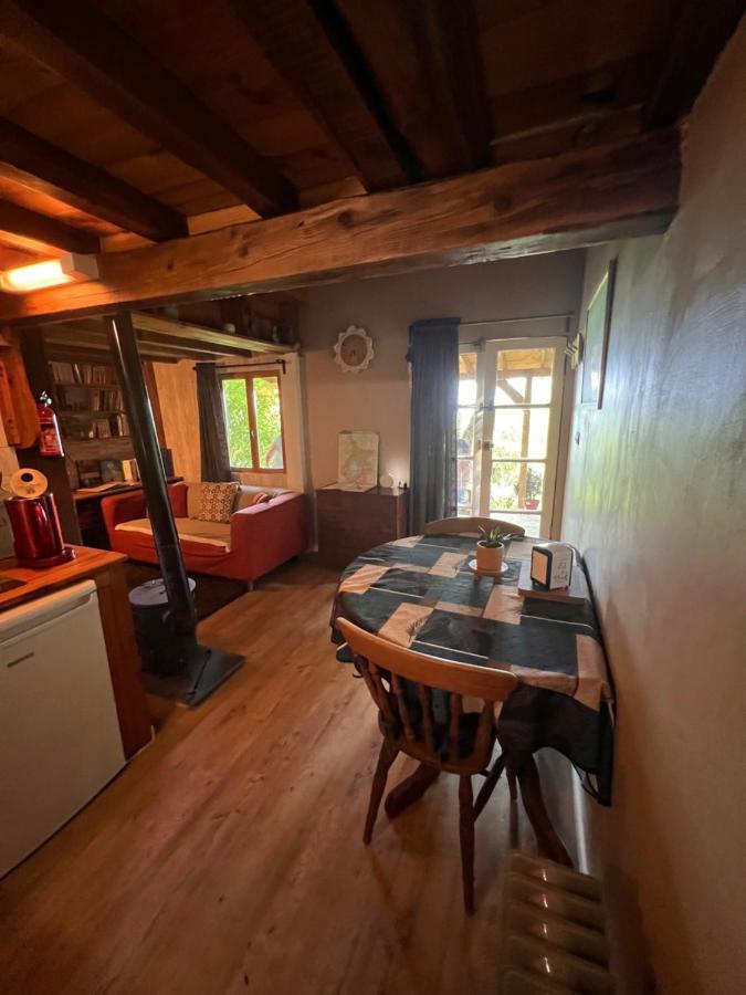 Cabane Dans Les Bois Avec Vue Sur Les Pyrenees Saint-Laurent-de-Neste Exterior photo